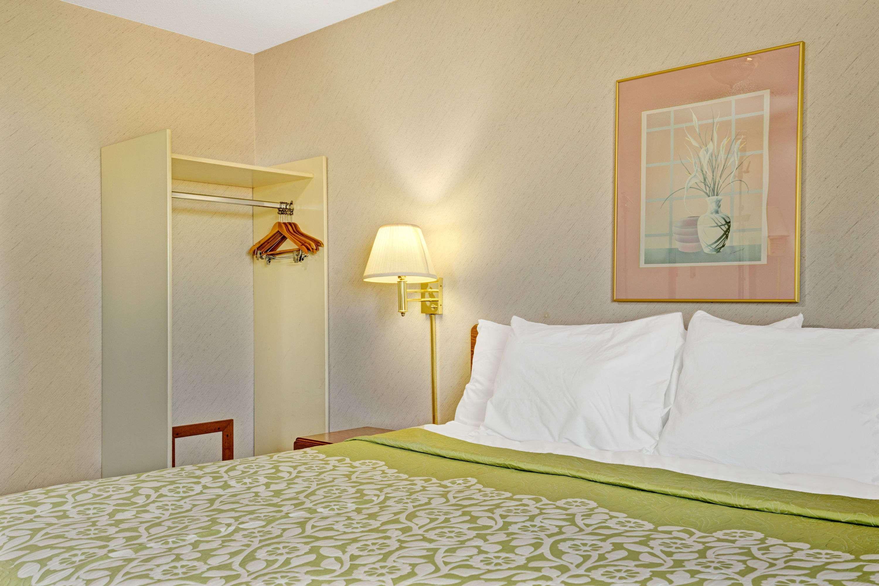 Days Inn By Wyndham Monticello Esterno foto